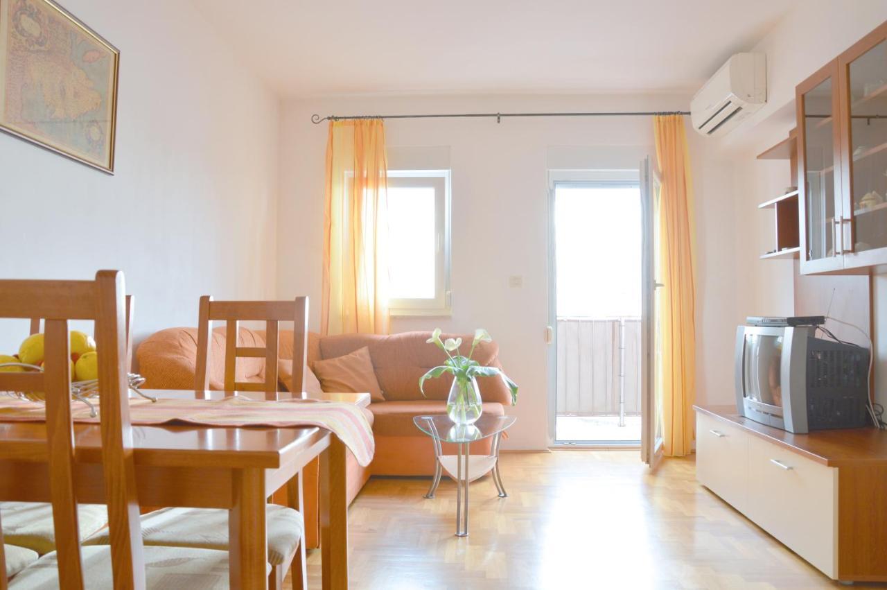 Apartment Riva Sea View 乌马格 外观 照片